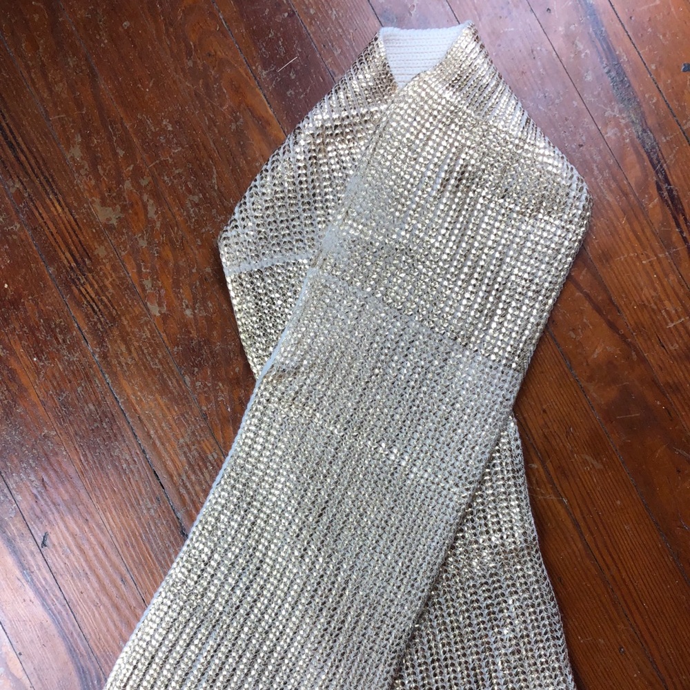 Roberto Cavalli Gym Gold Knit Scarf - Picture 2 of 8